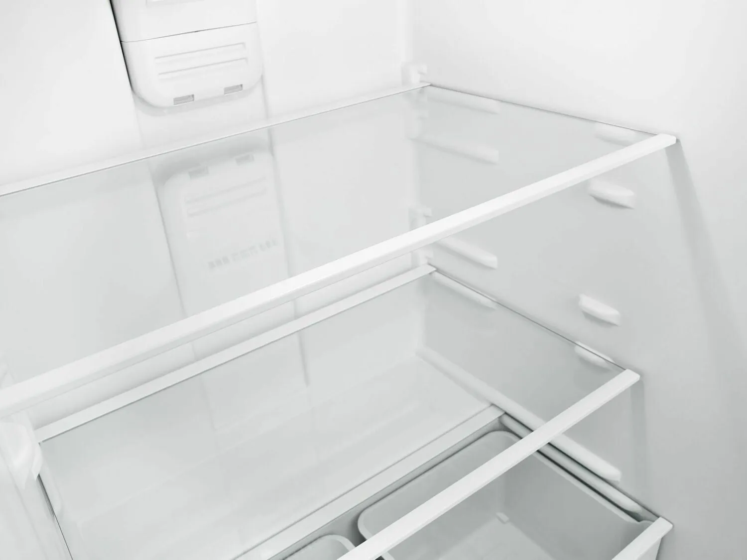 Amana ART318FFDW 30-Inch Amana® Top-Freezer Refrigerator With Glass Shelves - White