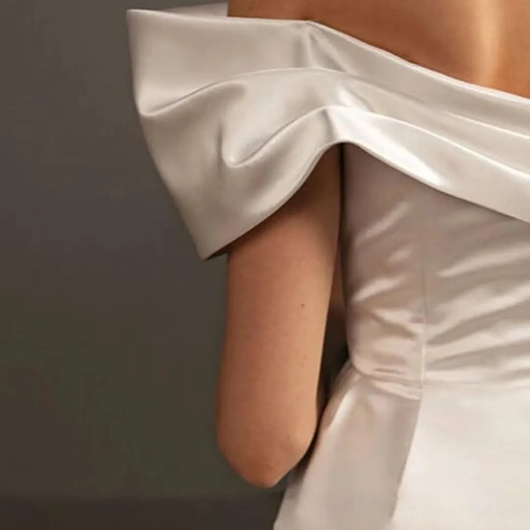 Short Homecoming Dresses for Teens 2025 Off The Shoulder Cocktail Evening Dress Satin Corset Dress with Bow