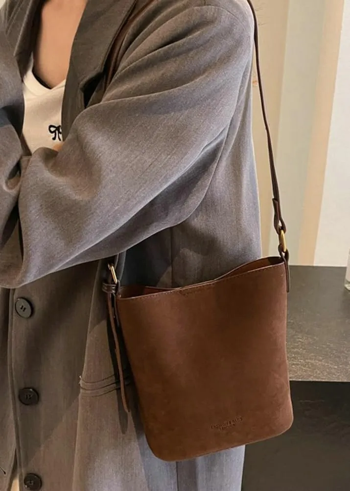 Suede Bucket Bag Shoulder Underarm Bag for Women Suede Satchels Handbag Crossbody Bag Slouchy Shoulder Bag Tote Purse