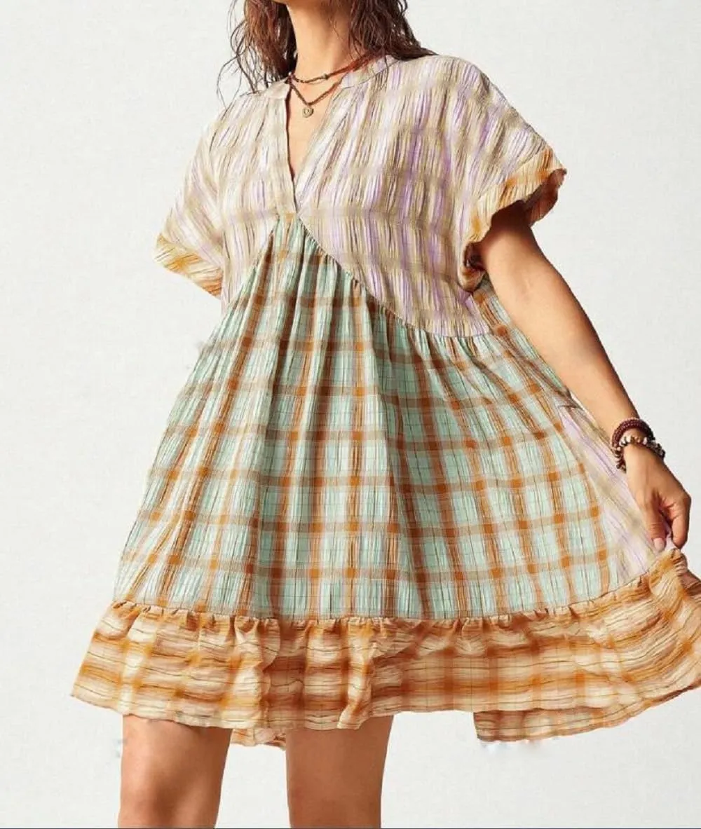Women Boho Floral Mini Dress V Neck Short Sleeve Flowy Sundress Graphic Babydoll Dress Summer Beach Dress